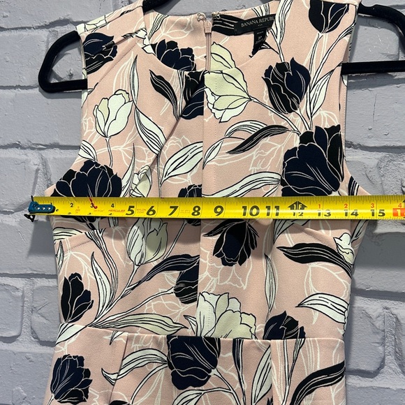 NWOT Floral Sleeveless Dress - Black and Cream size 2P - Picture 9 of 11